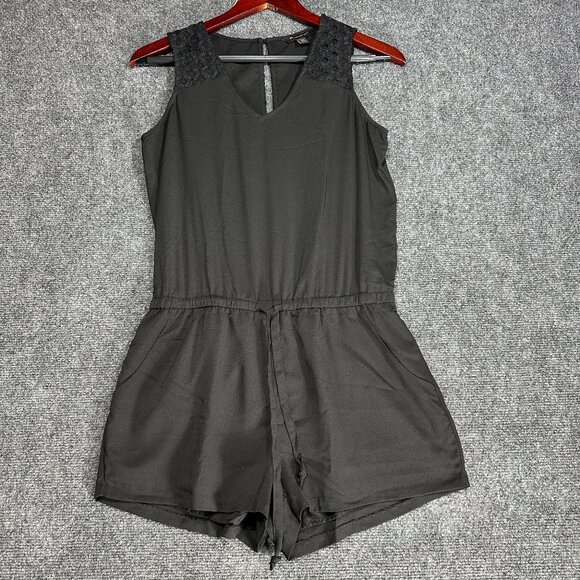 Banana Republic Romper Womens 2 Petite Black  V Neck Tie Waist Back Neck Button - Picture 1 of 7